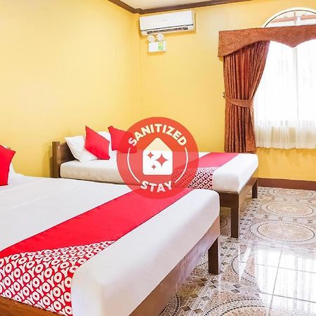 Oyo 422 Villa Emilia Pension House Panglao Kültér fotó