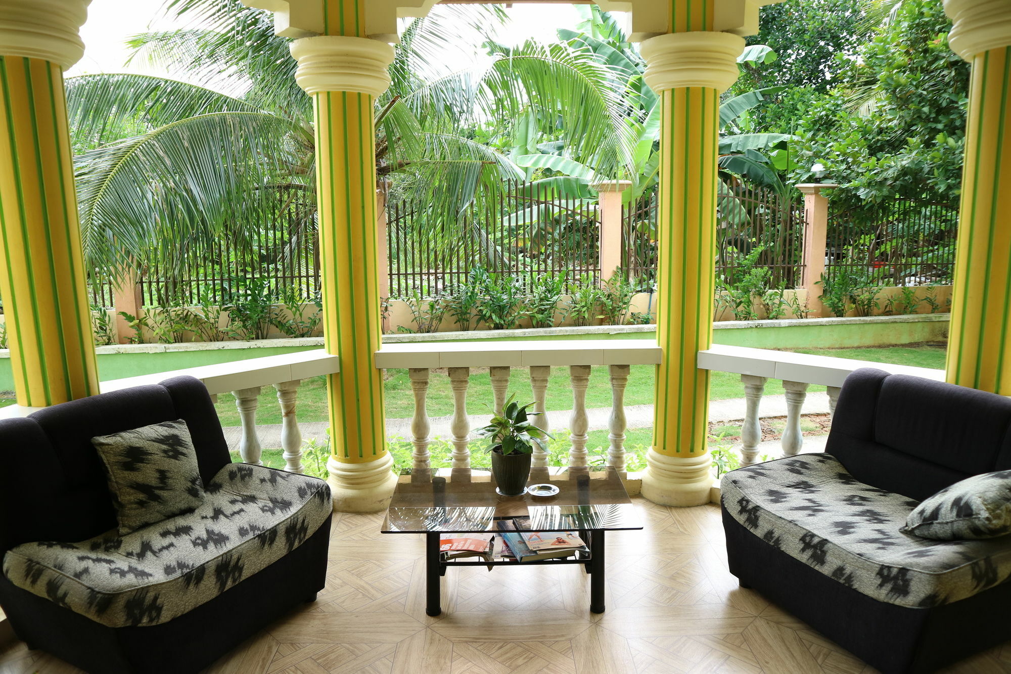 Oyo 422 Villa Emilia Pension House Panglao Kültér fotó