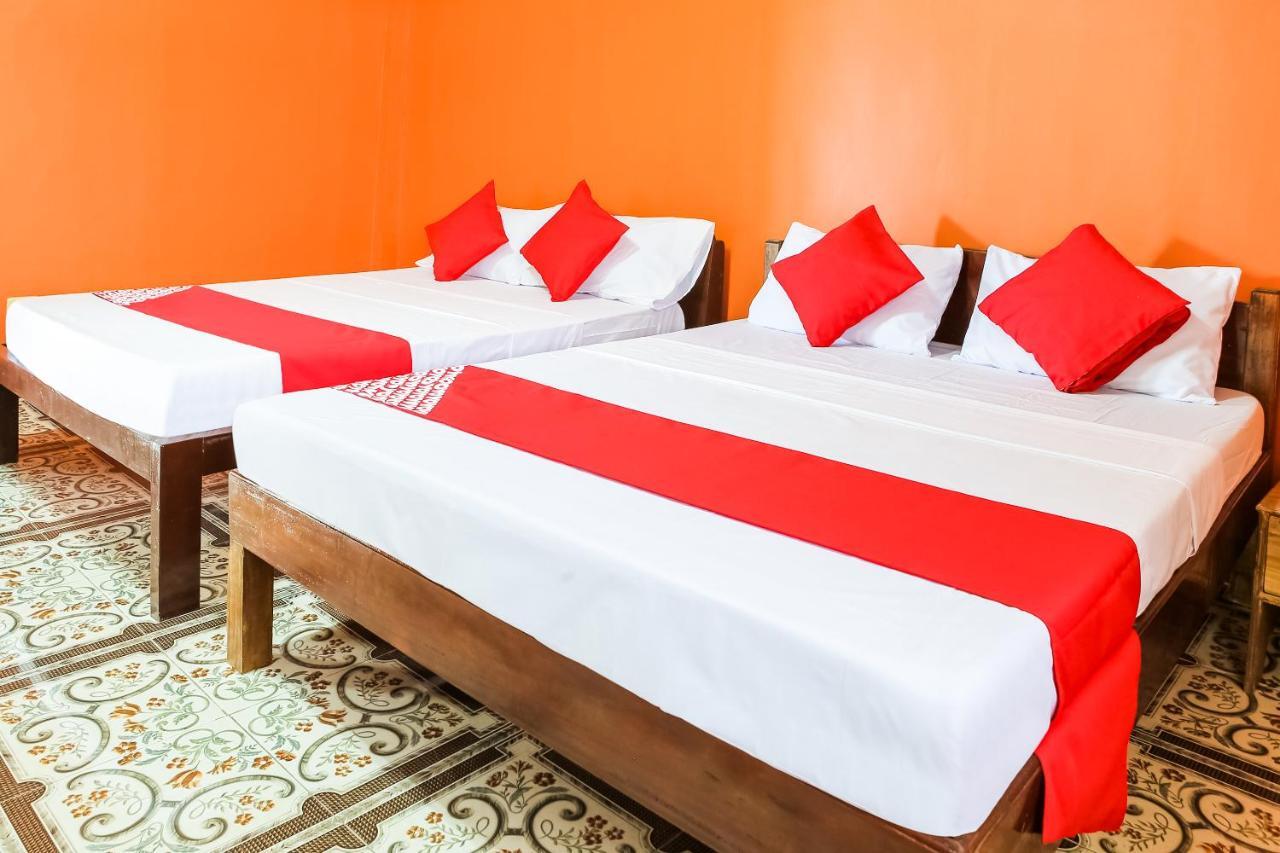 Oyo 422 Villa Emilia Pension House Panglao Kültér fotó