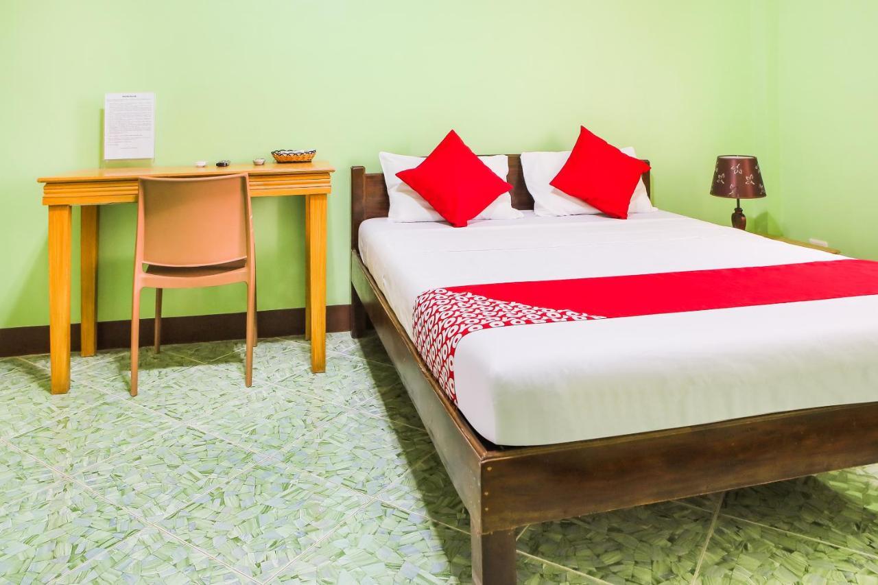 Oyo 422 Villa Emilia Pension House Panglao Kültér fotó