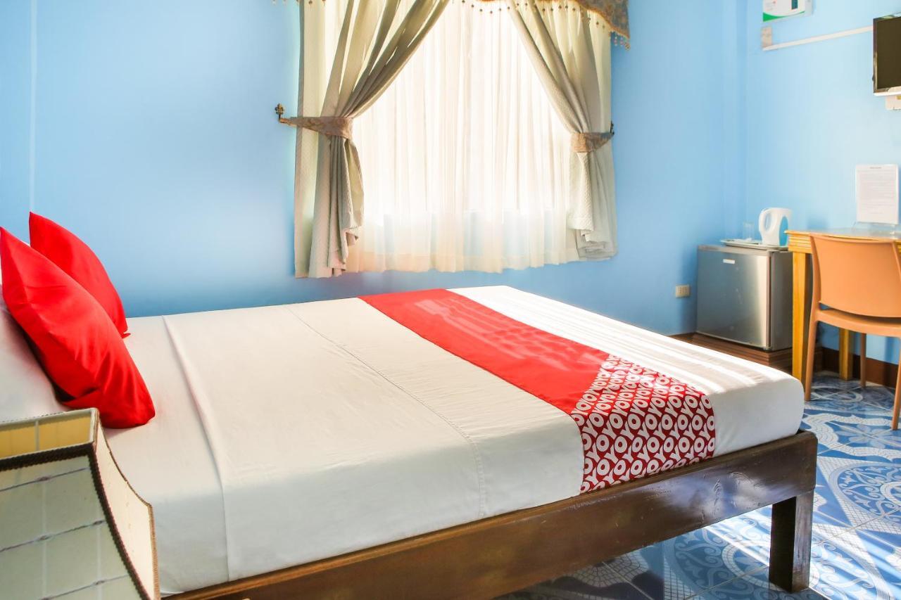 Oyo 422 Villa Emilia Pension House Panglao Kültér fotó